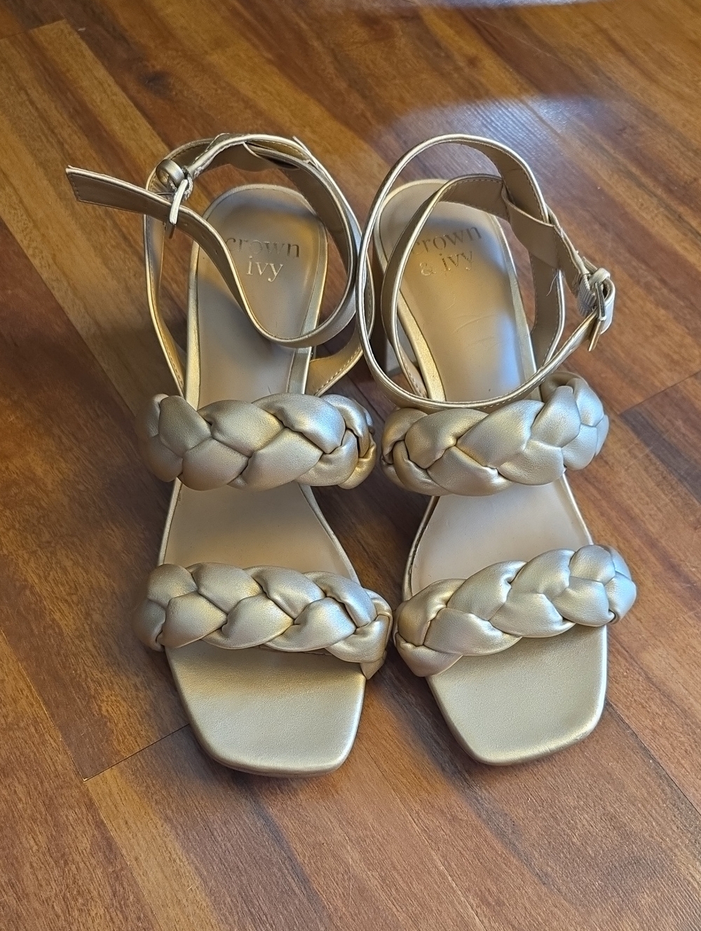 Gold NWOT Braided Crown & Ivy Strap Sandals Heels